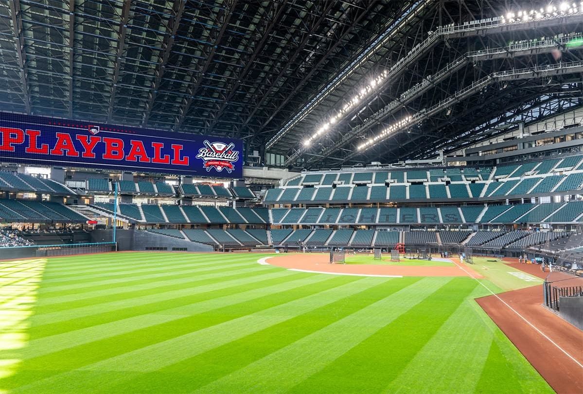 スタジアムでLED活用