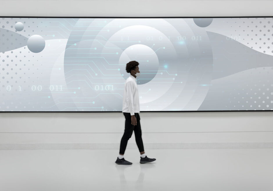 インタラクティブサイネージとは：基本と可能性