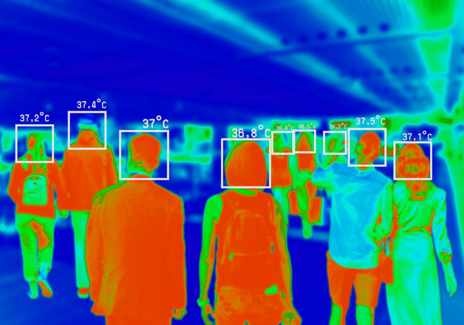 モーションセンサーを活用した体験型サイネージ