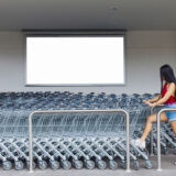 商業施設でのIoTサイネージ導入事例｜顧客体験を変える最新活用法